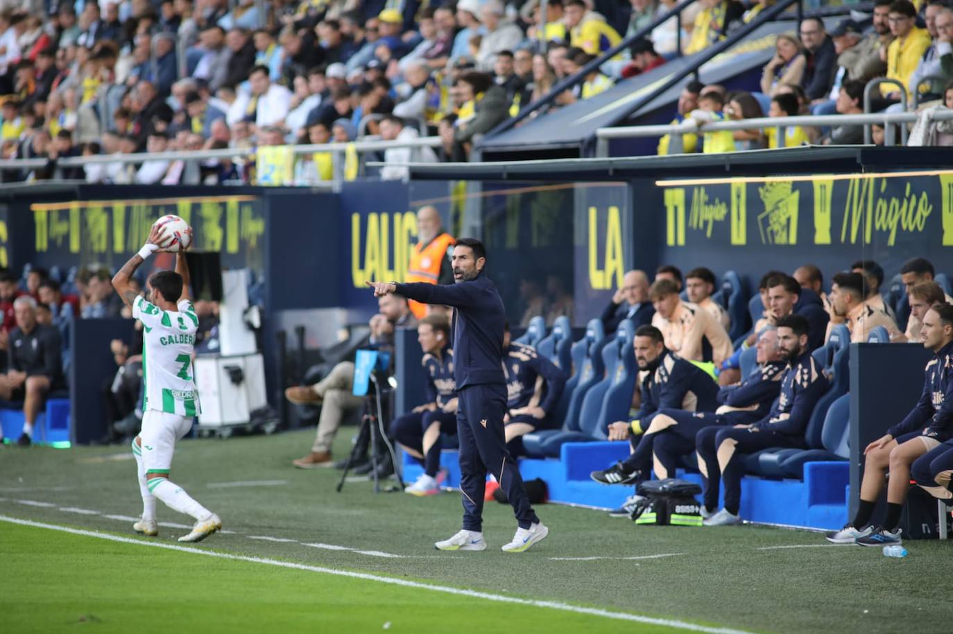 Fotos: El Cádiz se lleva el derbi andaluz ante el Córdoba