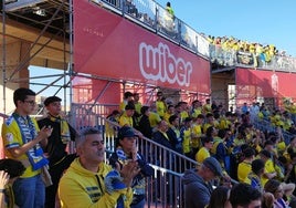 Ambiente festivo antes del derbi