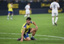 El Cádiz CF no cae al pozo