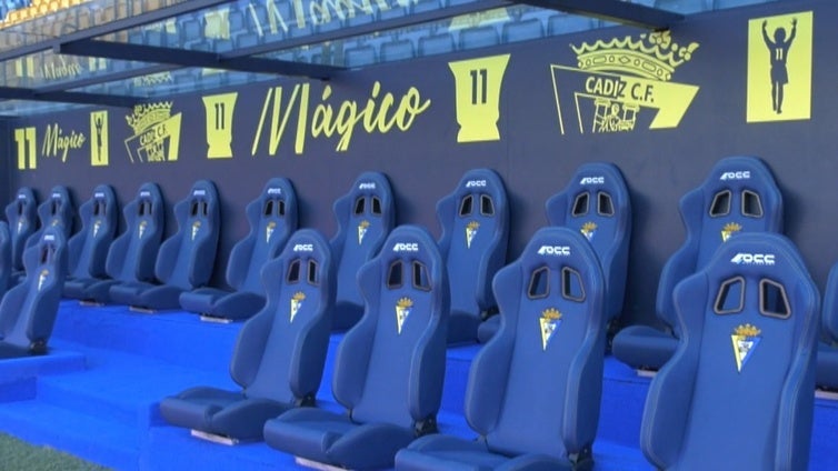 El Cádiz CF sondea el mercado sin una idea muy clara de qué comprar