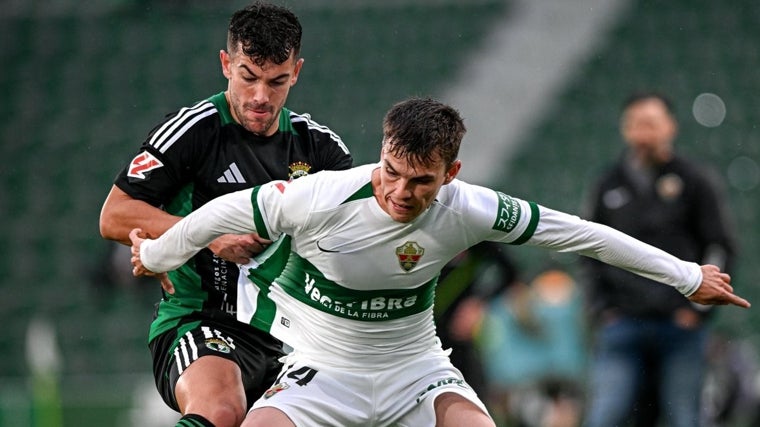 Aleix Febas, centrocampista del Elche.