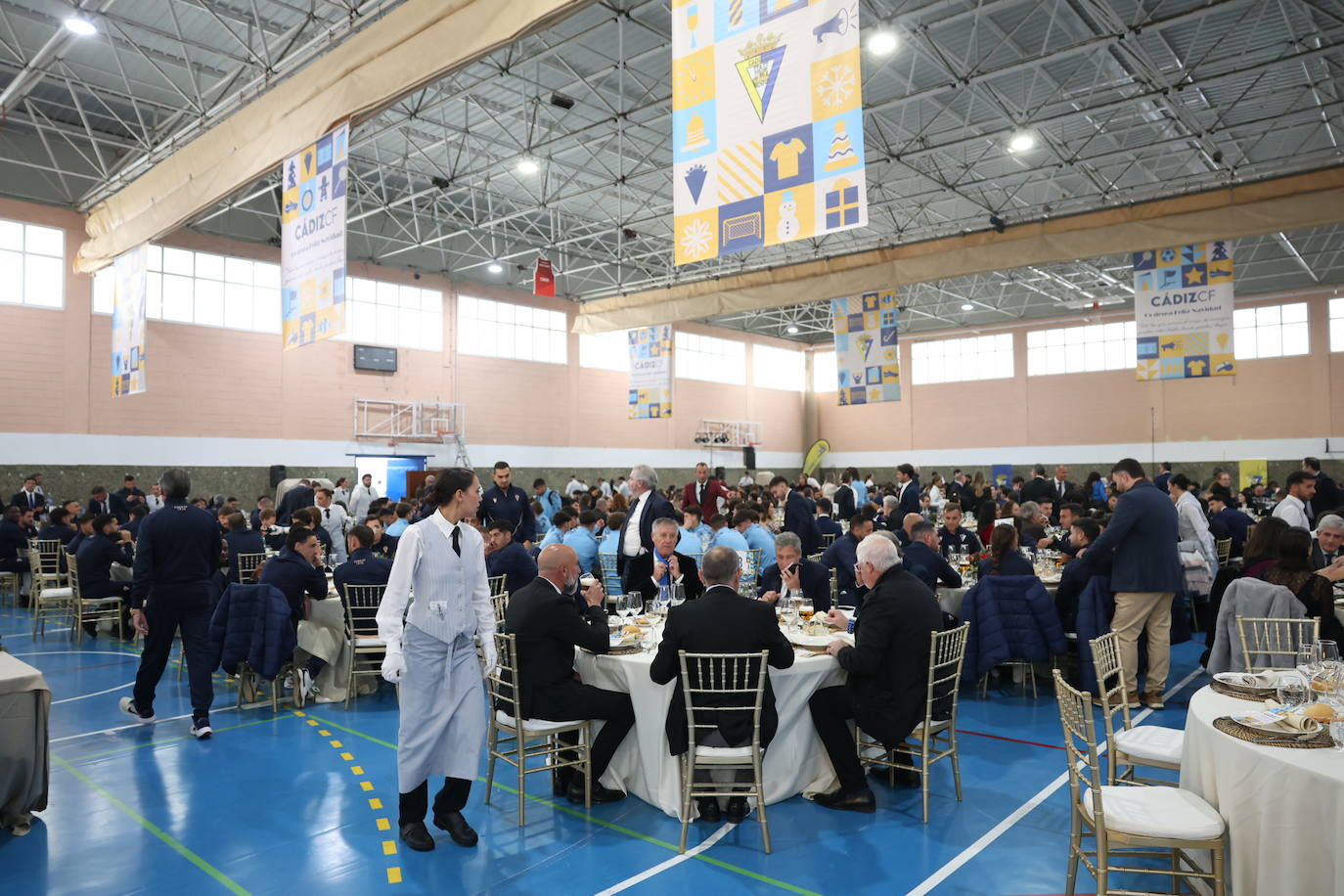 Las imágenes de la comida de Navidad del Cádiz CF