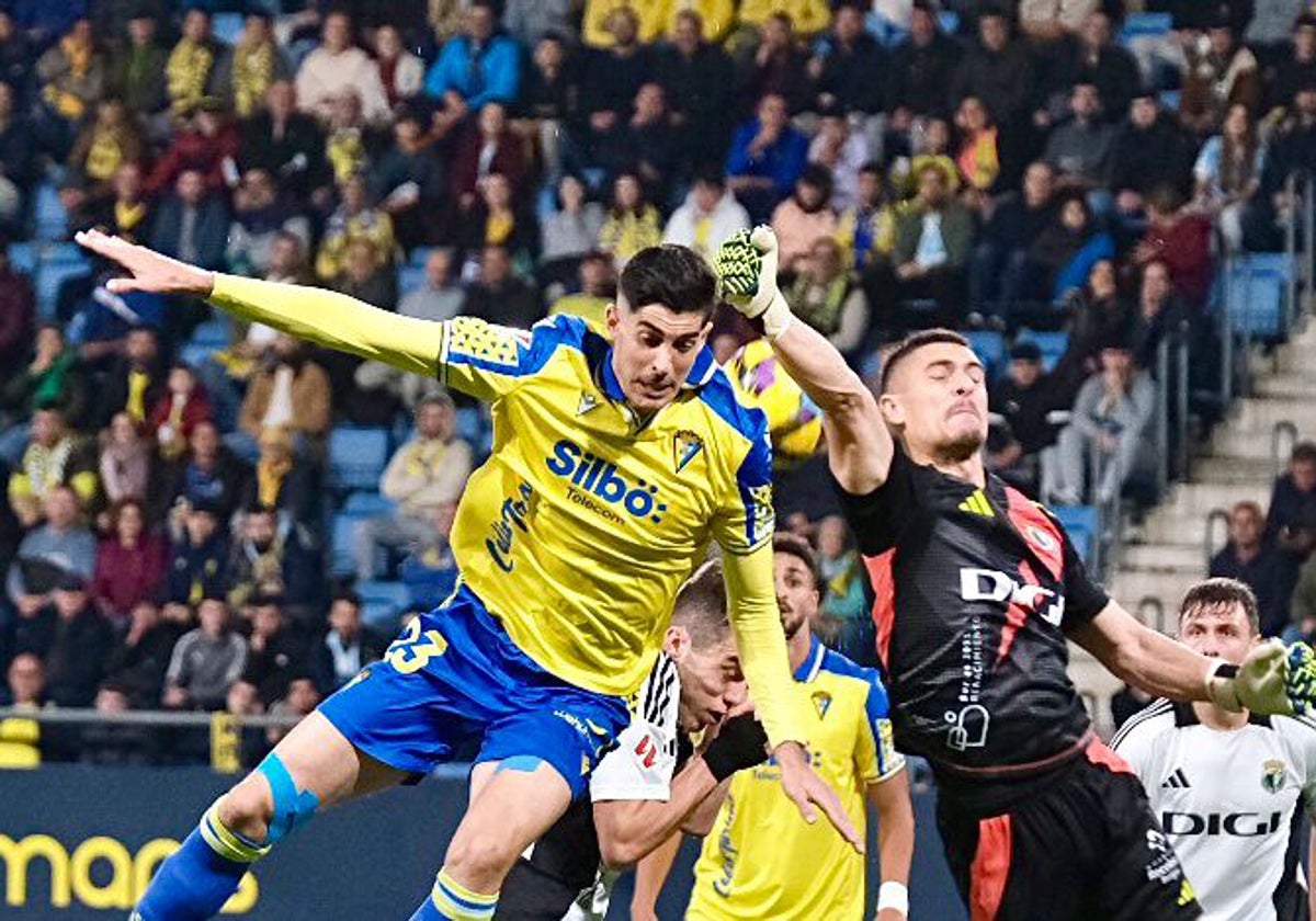 El Cádiz busca su segunda victoria consecutiva ante el Burgos