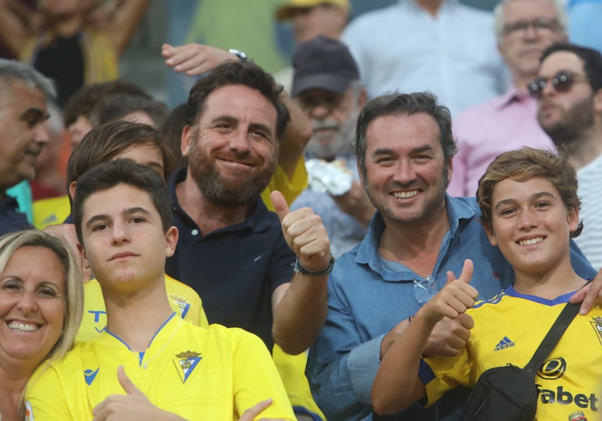 El Cádiz CF busca el apoyo de sus aficionados ante el Mirandés.