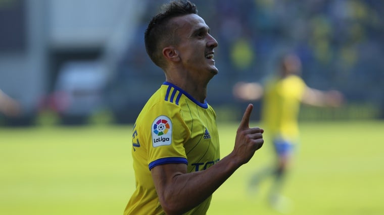 Salvi despuntó en Segunda con el Cádiz CF.