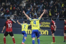 Cádiz - Mirandés: minuto a minuto y ruedas de prensa del partido de La Liga Hypermotion 24/25