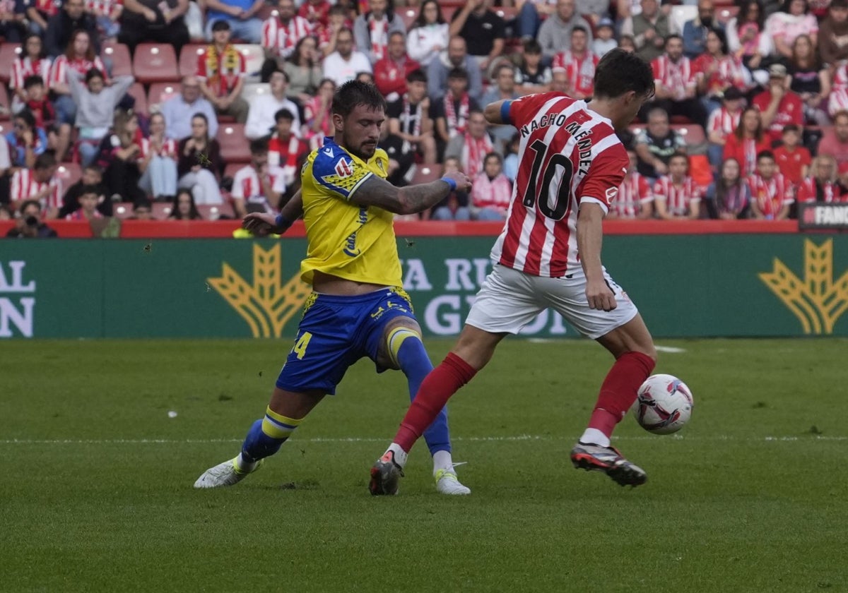 Kovacevic durante el Sporting - Cádiz.