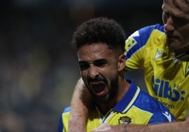 Cádiz CF: Chris Ramos vuelve a reír tras su complicada transición