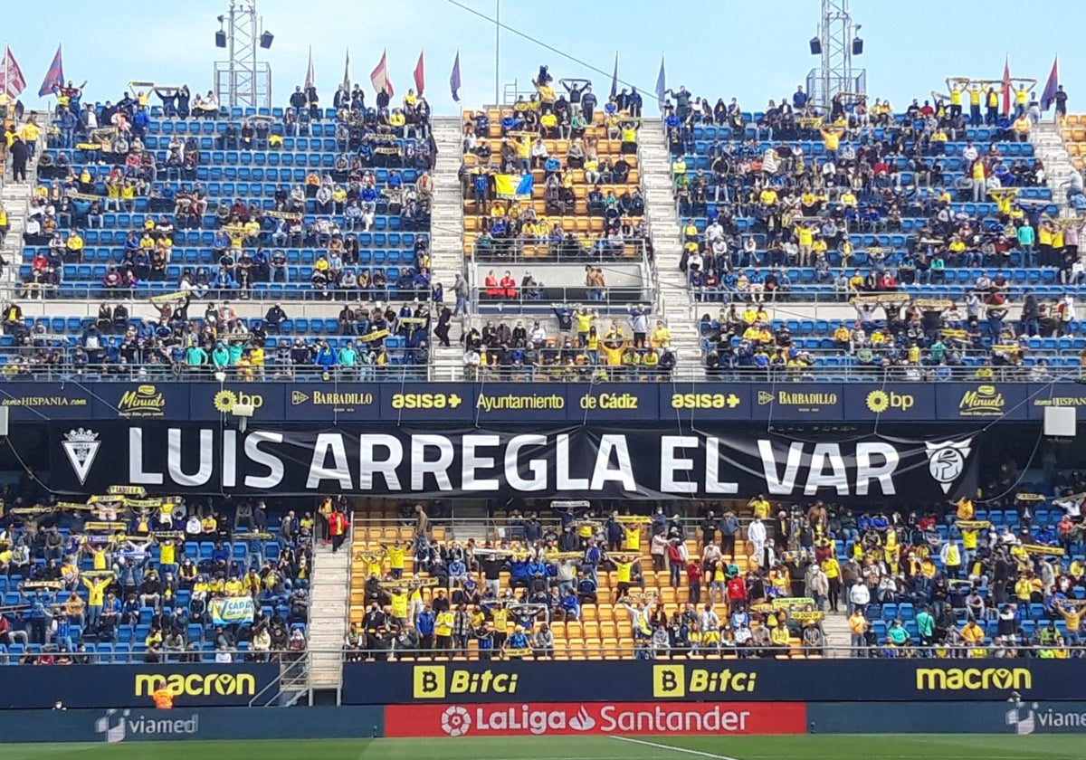 El Cádiz CF ha alzado la voz varias veces debido a las actuaciones del VAR.