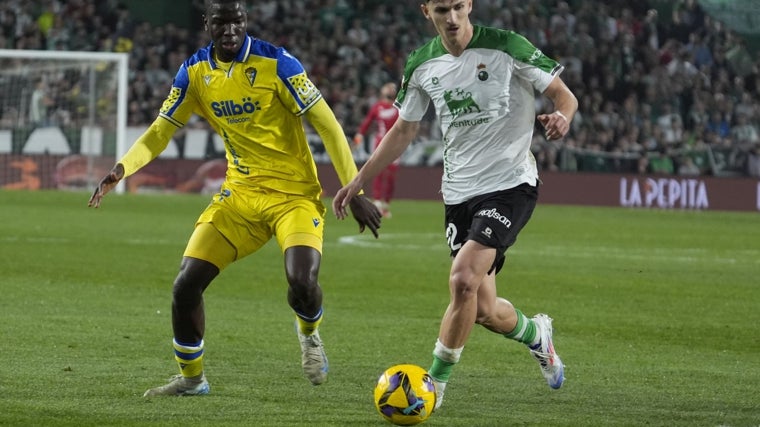 Moussa Diakité disputó todo el encuentro en El Sardinero.