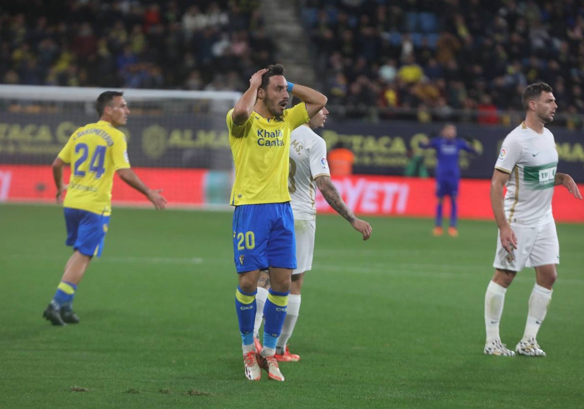 Imagen del polémico Cádiz - Elche.