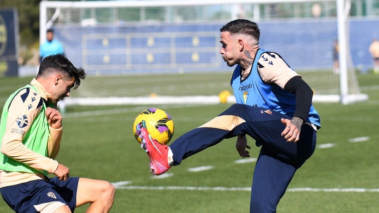 Cádiz CF: Una semana a caballo entre el estadio y El Rosal