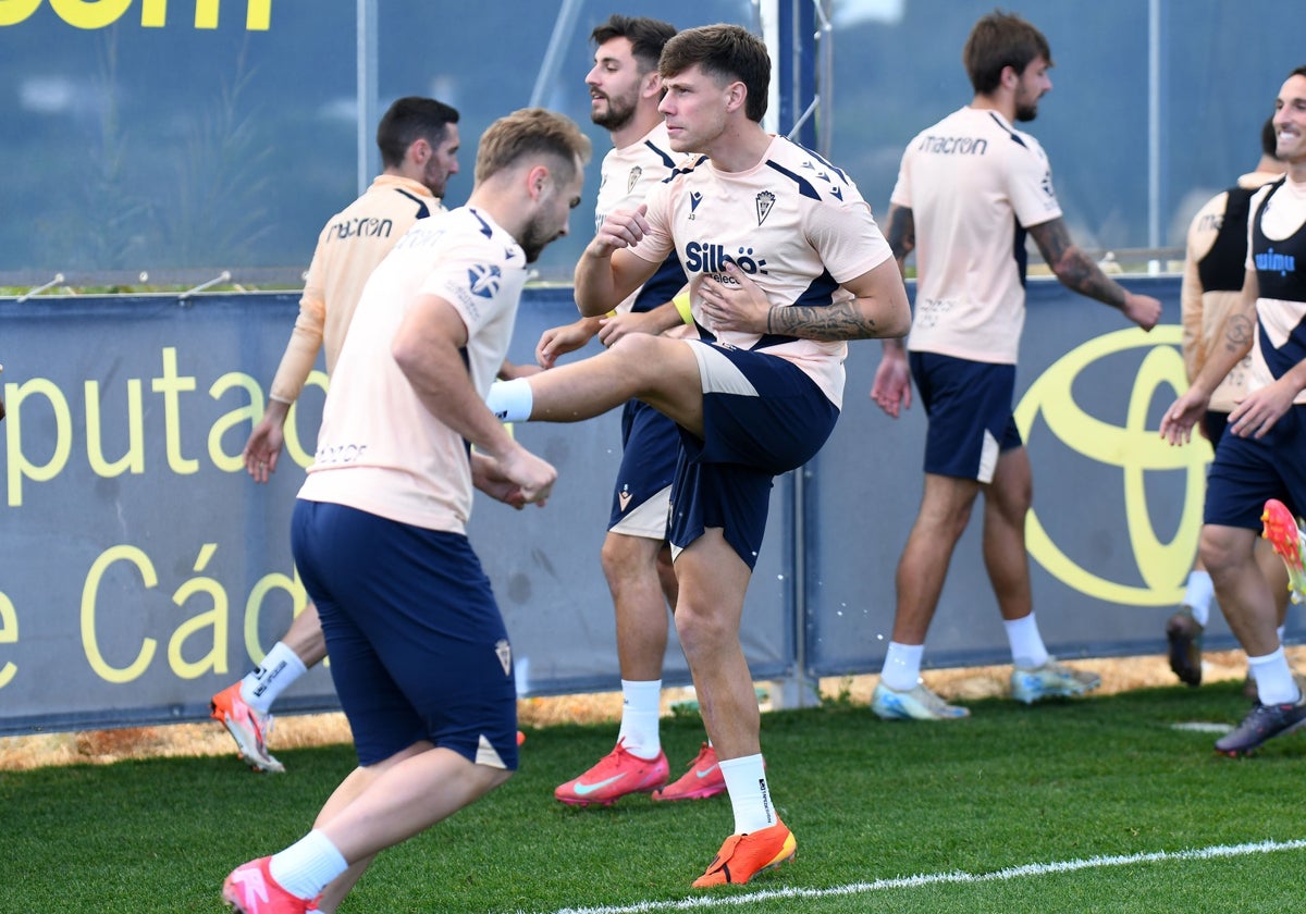 Iker Recio aún no ha debutado de amarillo.