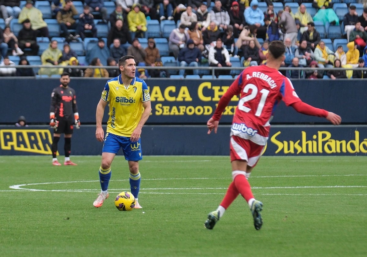 Joseba Zaldua protagonizó un bonito duelo con Rebbach