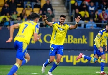 Tenerife - Cádiz, en directo: segunda mitad (1-0)