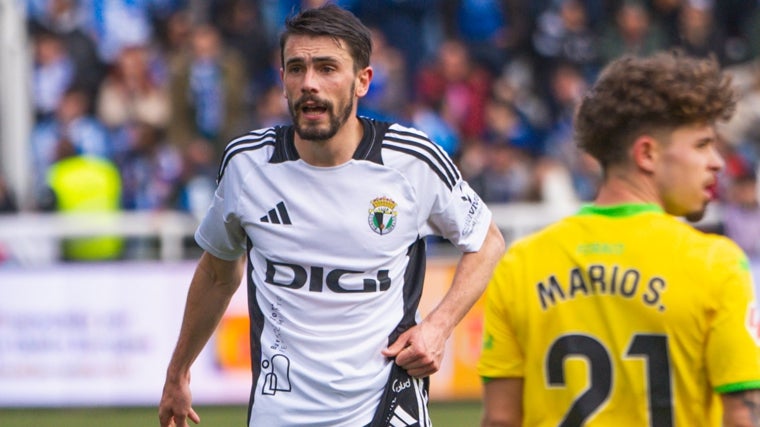 Atienza, centrocampista del Burgos CF.