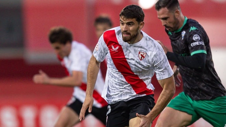 Álvaro García Pascual, delantero del Sevilla Atlético.