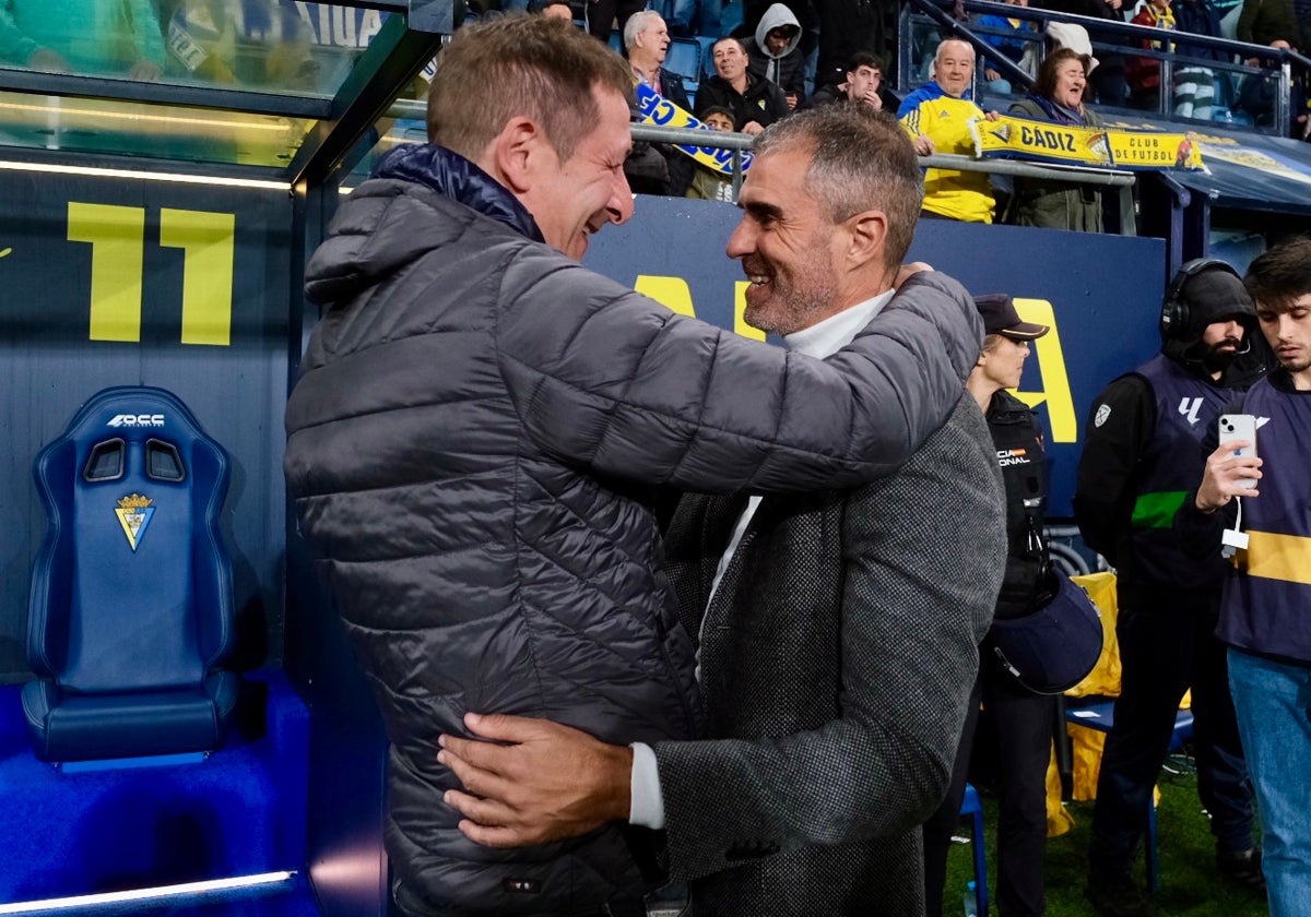 Gaizka Garitano se vuelve a ver las caras con Luis Miguel Ramis, entrenador del Burgos.