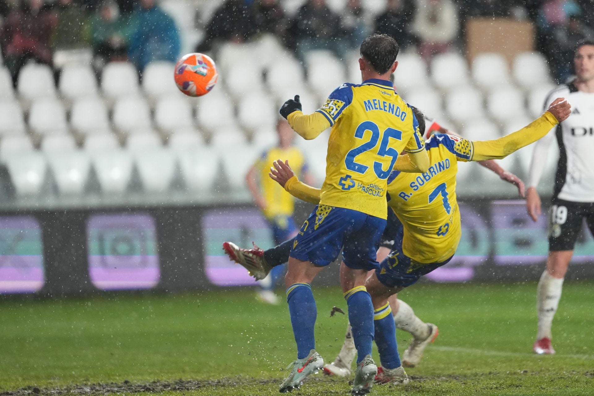 Las imágenes del Burgos-Cádiz CF