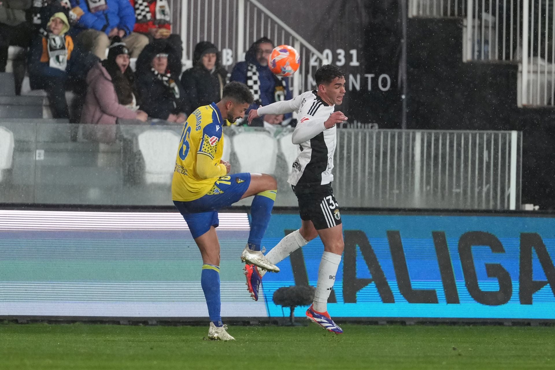 Las imágenes del Burgos-Cádiz CF