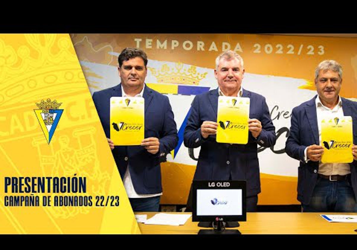 Contreras, Vizcaíno y Mata, en una campaña de abonados.