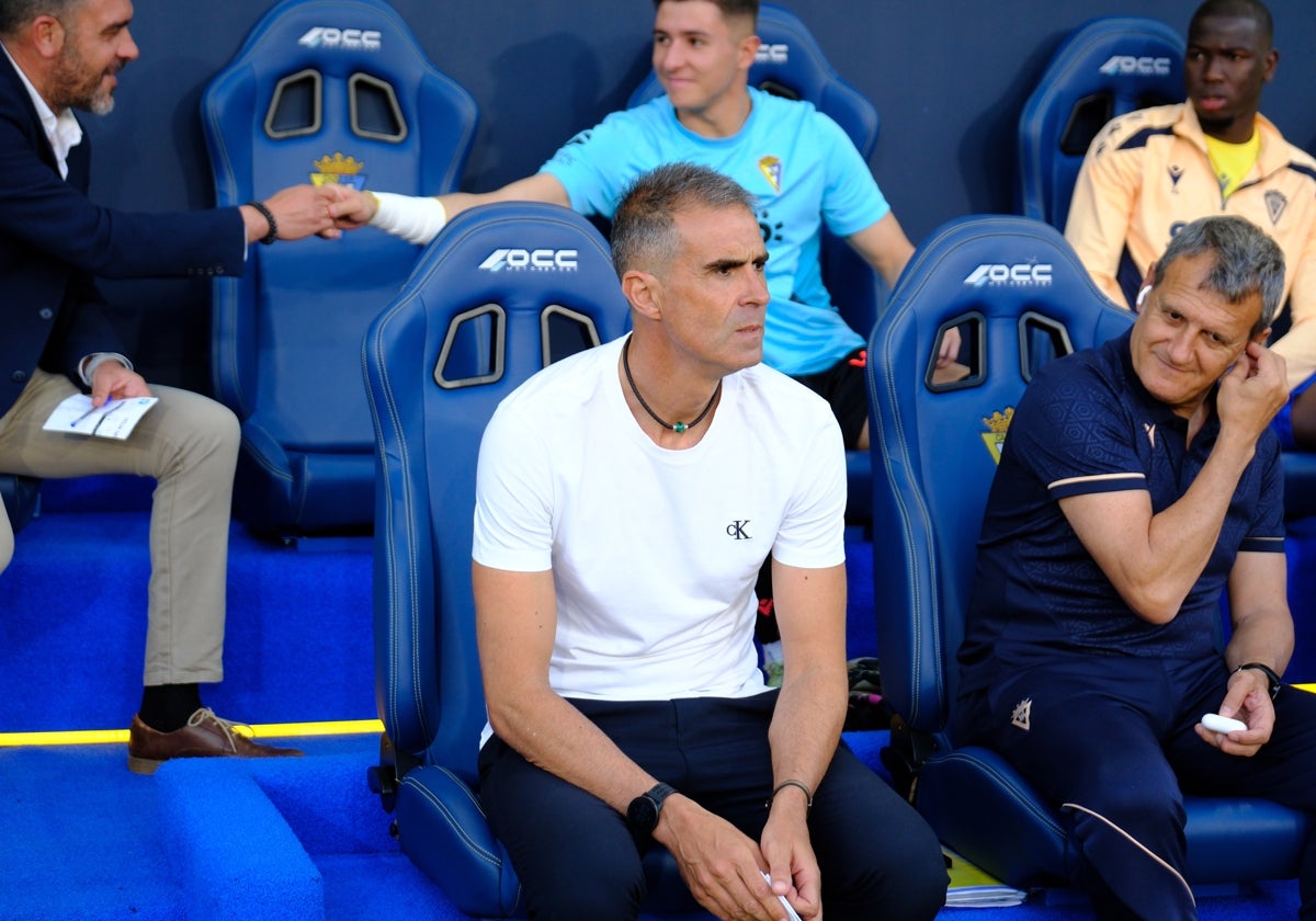 Gaizka Garitano, en el banquillo del Cádiz
