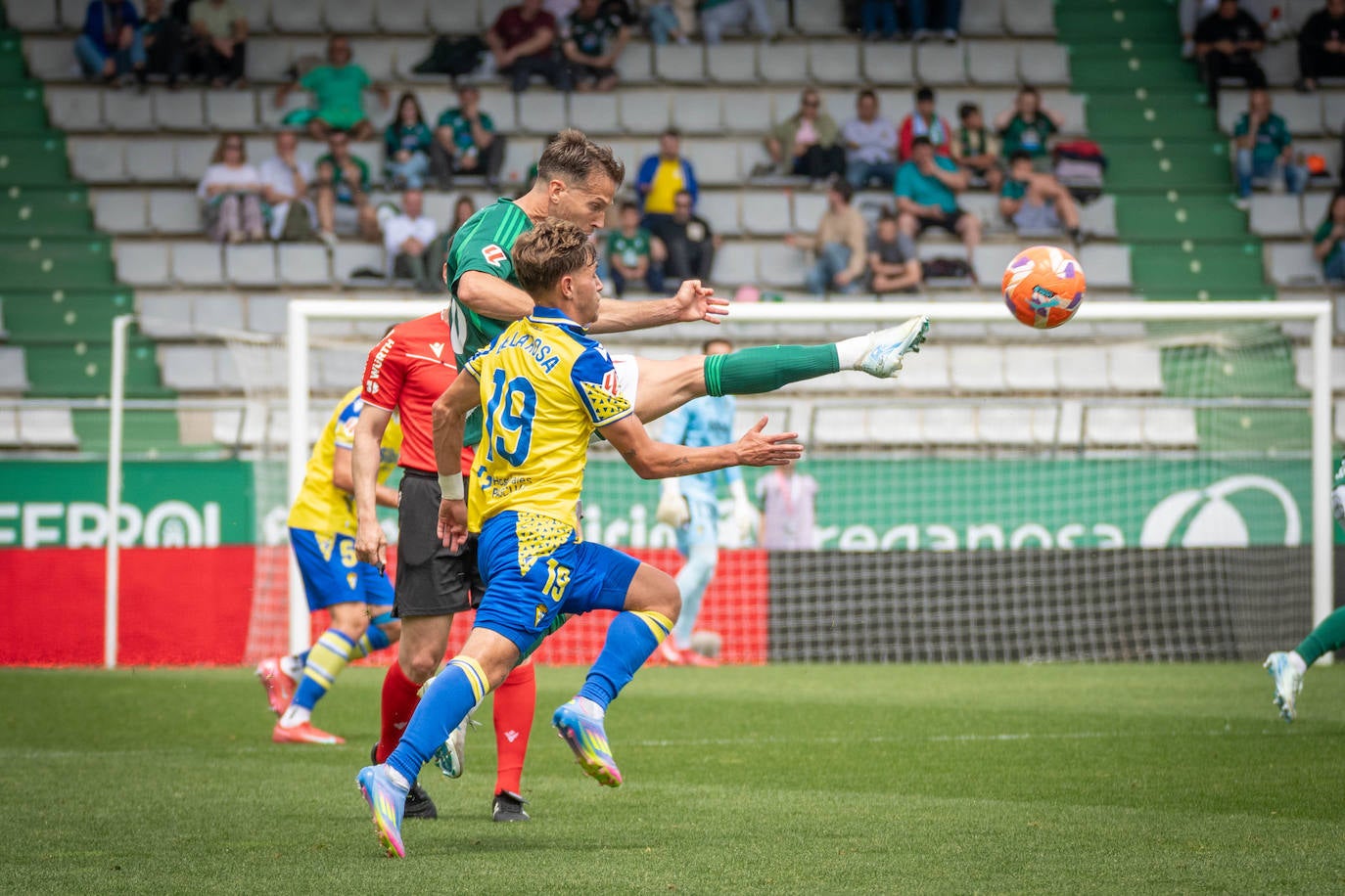 Fotos: así ha sido el partido del Racing de Ferrol - Cádiz
