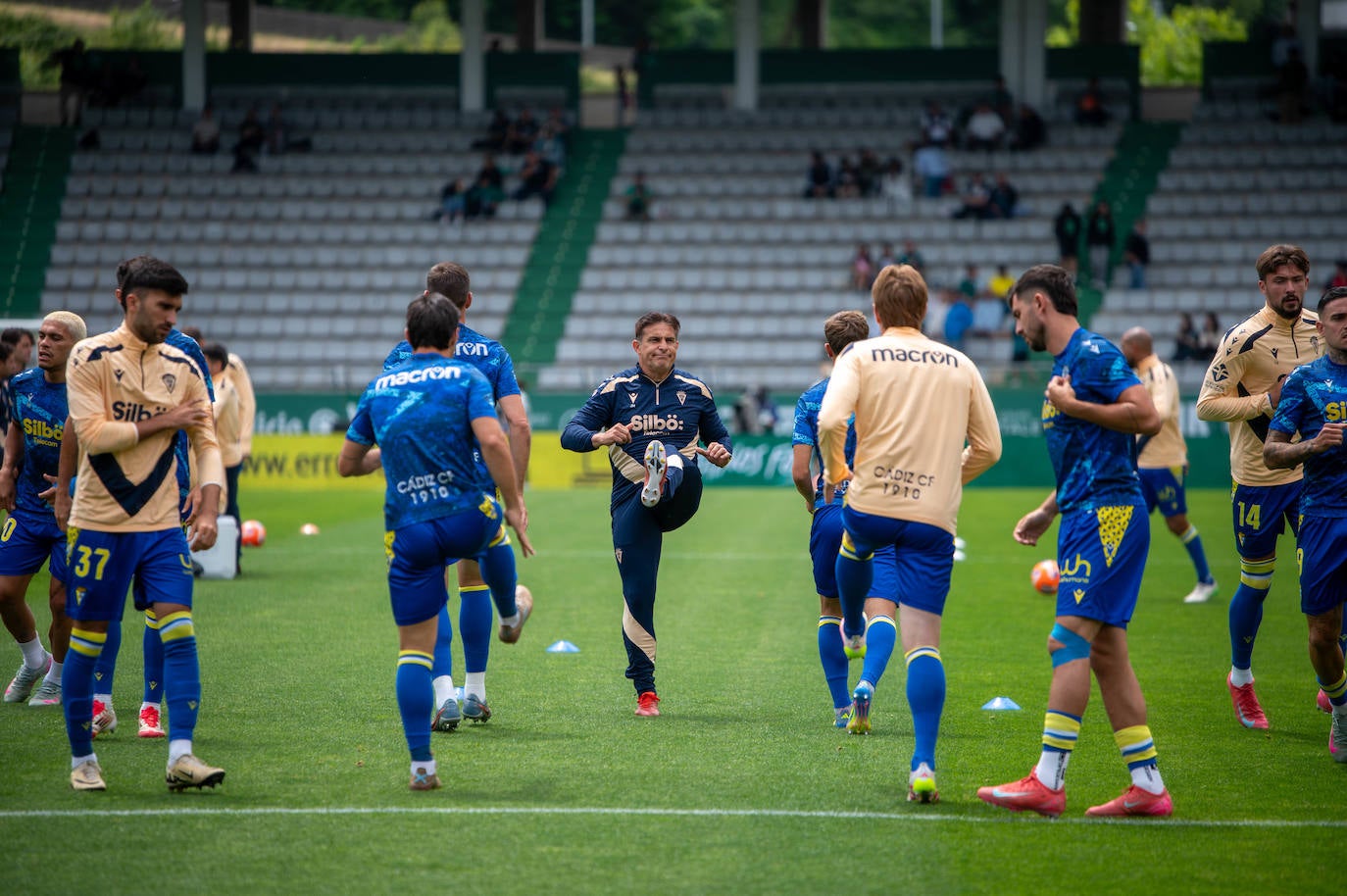 Fotos: así ha sido el partido del Racing de Ferrol - Cádiz