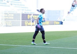 Alineaciones oficiales del Cádiz - Huesca de La Liga Hypermotion 2024-2025 hoy: onces y banquillo de suplentes