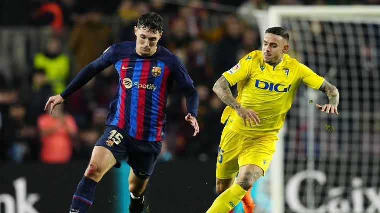 Roger Martí durante la visita del Cádiz CF al Camp Nou en Primera.