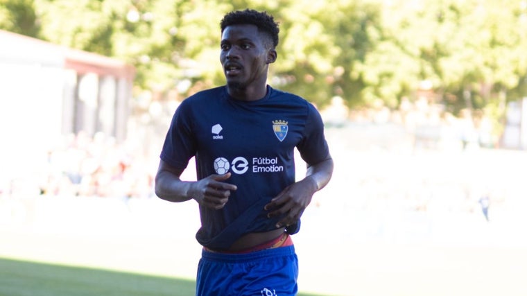 Isaac Obeng, nuevo jugador del Cádiz CF.