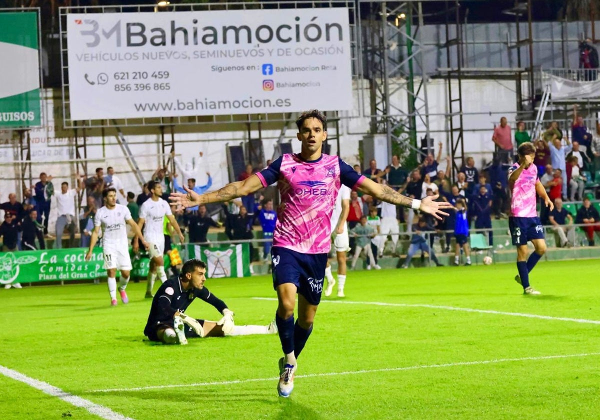 Víctor Valverde brilló en el Atlético Sanluqueño.
