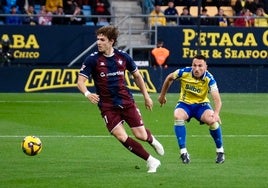 Otro delantero de apellido Pascual, también en la agenda del Cádiz CF