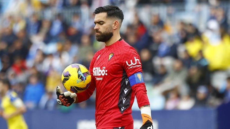 David Gil, guardameta del Cádiz CF.
