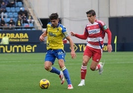 El Cádiz CF ata su tercer encuentro de la pretemporada: en Chiclana ante el Granada