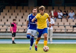 Nacho Vizcaíno, joven centrocampista de la cantera del Cádiz CF.