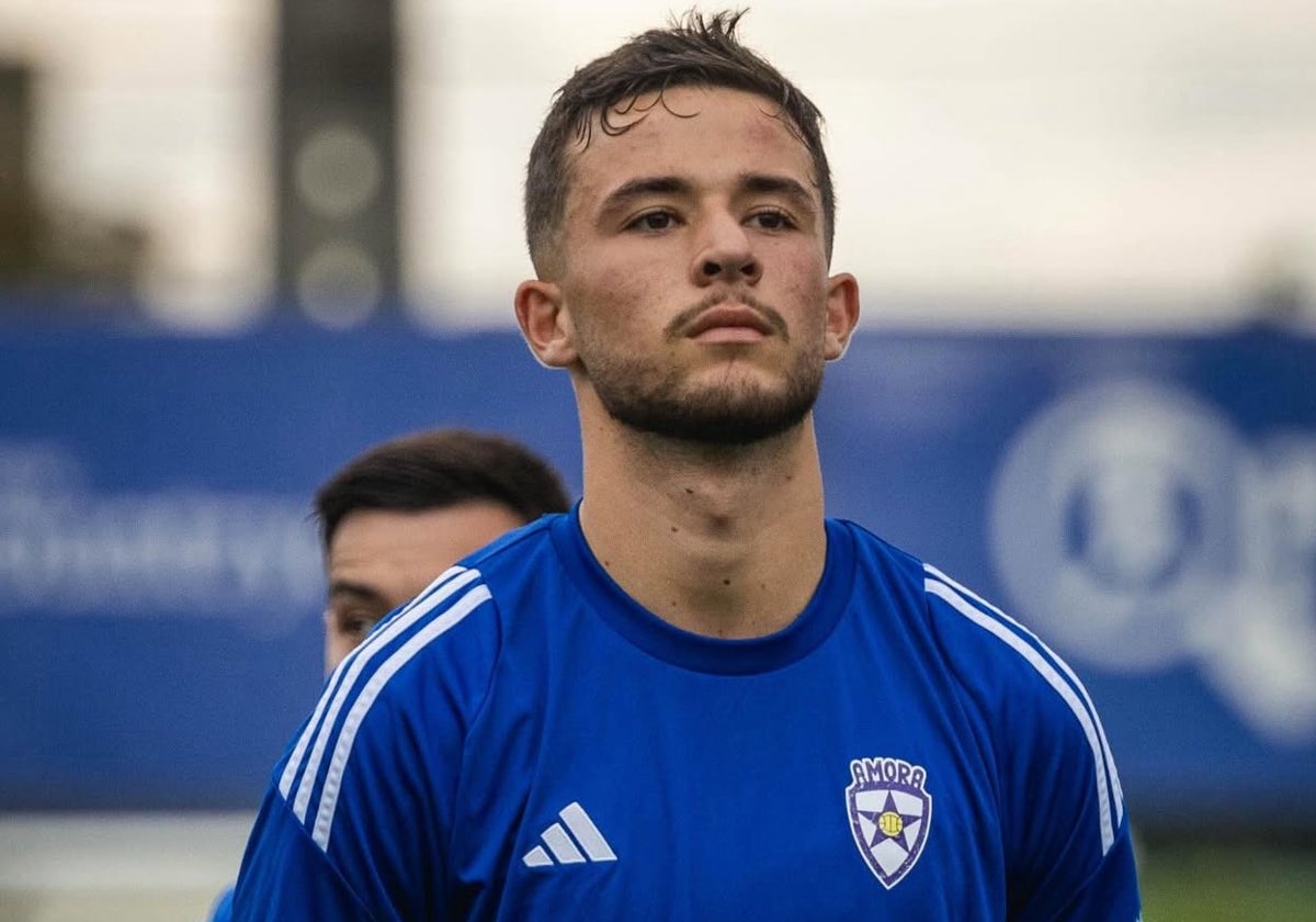 El joven central portugués Rafael Carreira.