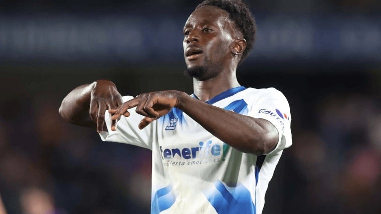 Yussi Diarra cambia el Tenerife por el Cádiz CF.