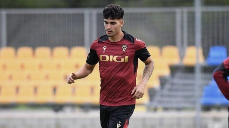 Adrián Miranda se marcha al Girona para jugar en su filial