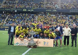 Los penaltis dejan el Trofeo Carranza en Cádiz (Crónica)