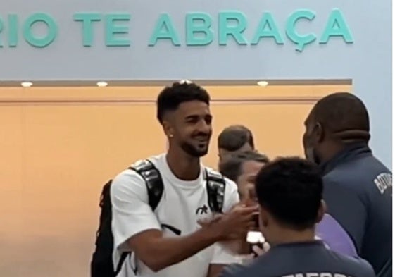 Chris Ramos, en el aeropuerto de Rio de Janeiro