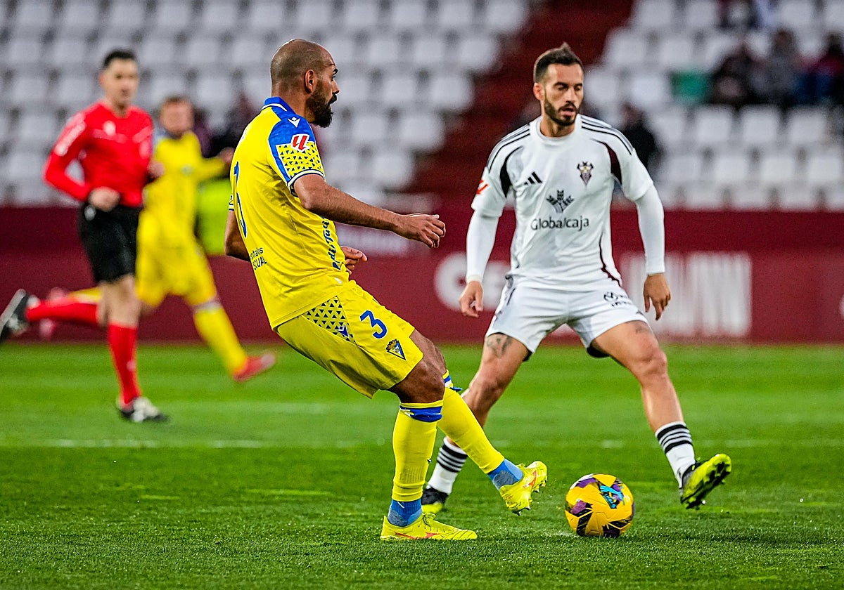 Fali no estará en el estreno por lesión.