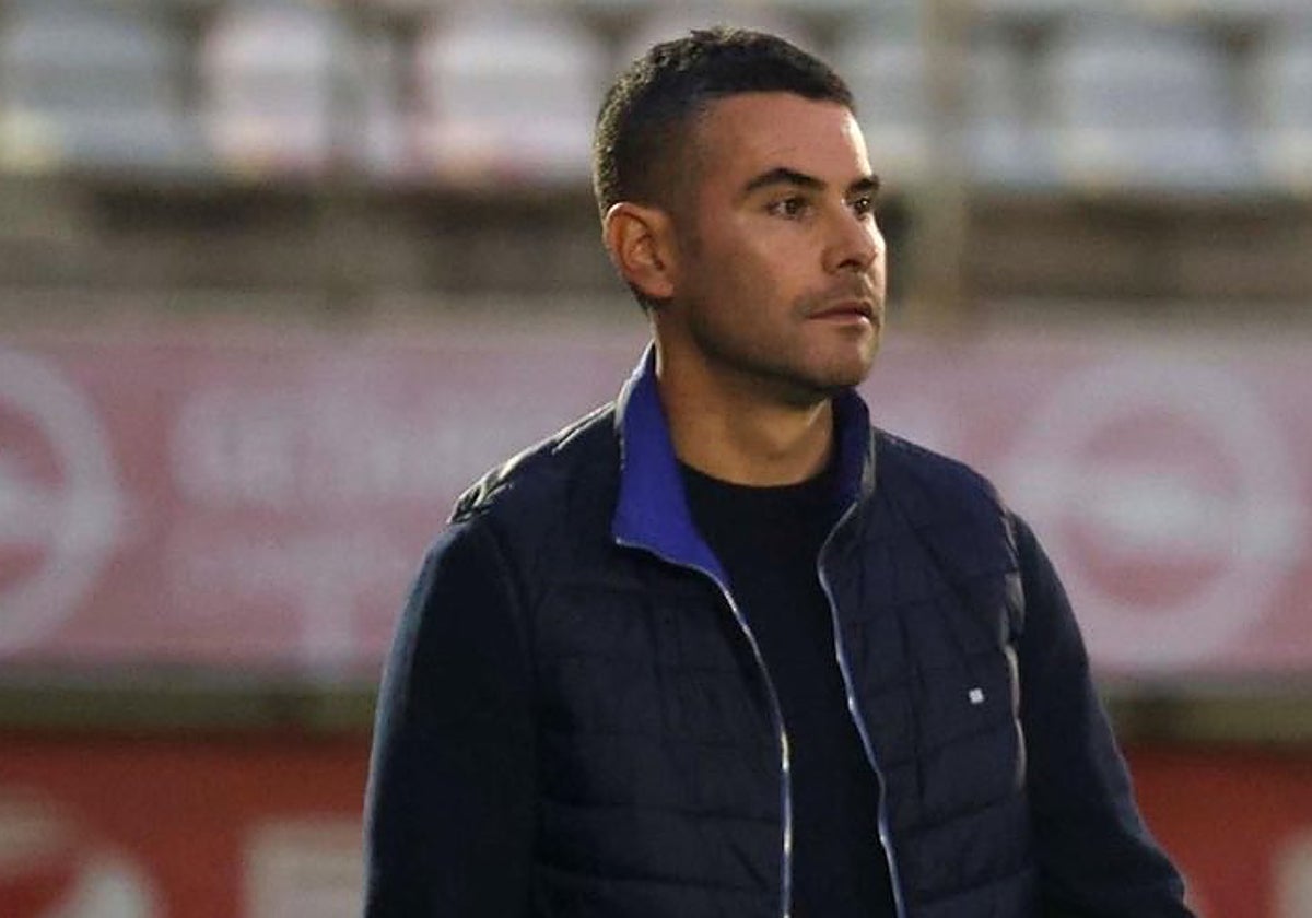 Fran Justo, entrenador del Mirandés.