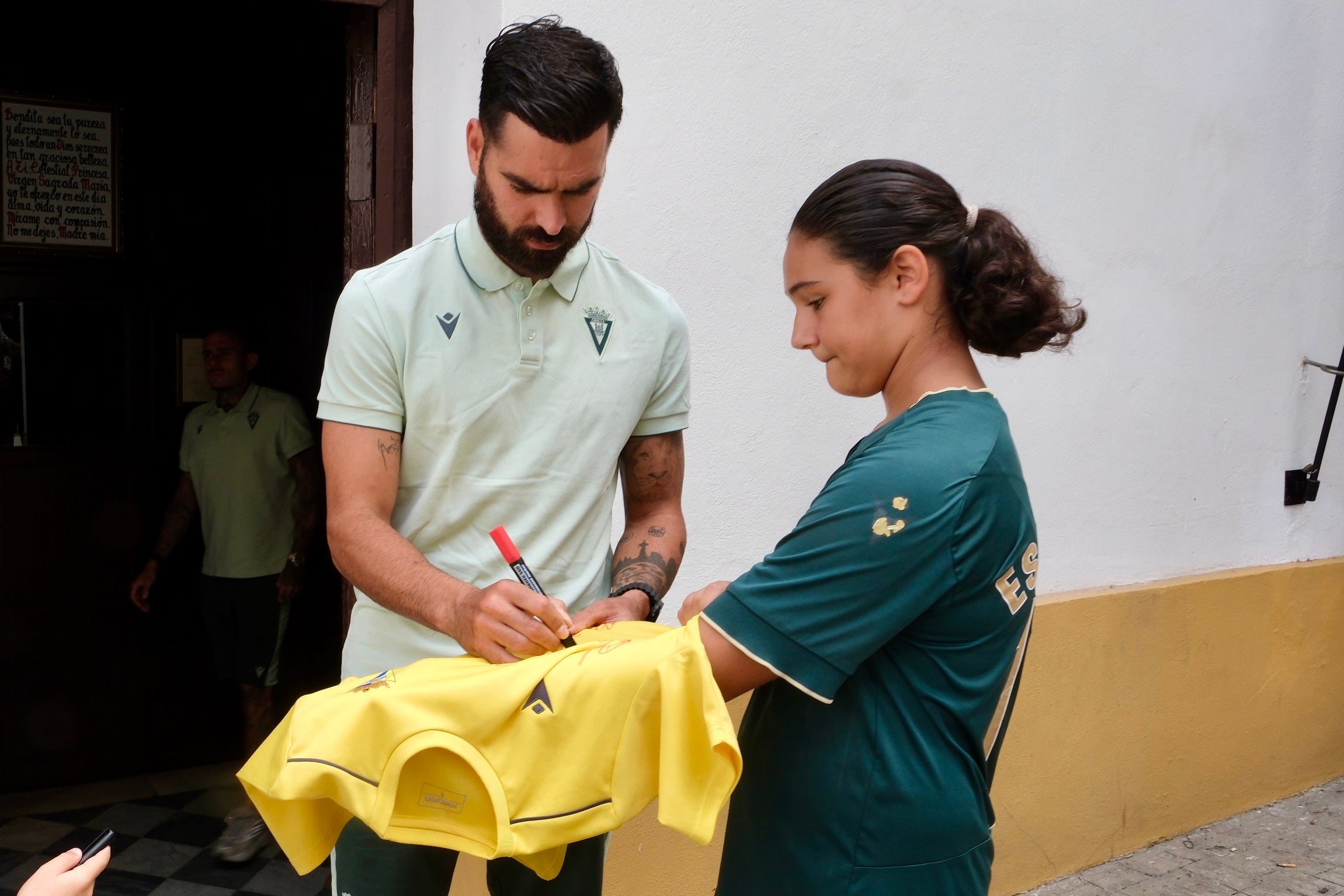 Las imágenes de la visita del Cádiz CF a la Patrona