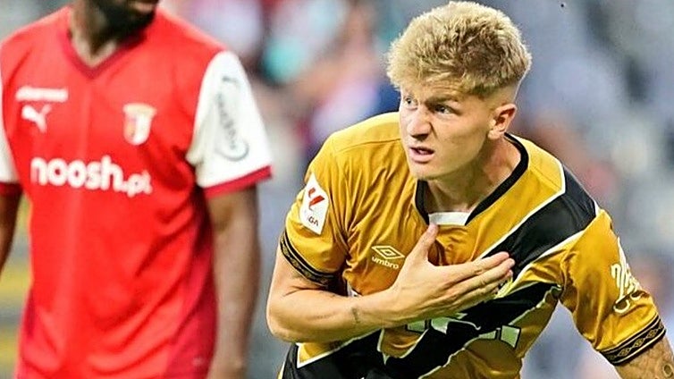 Pelayo Fernández es el elegido para completar el centro de la zaga del Cádiz CF