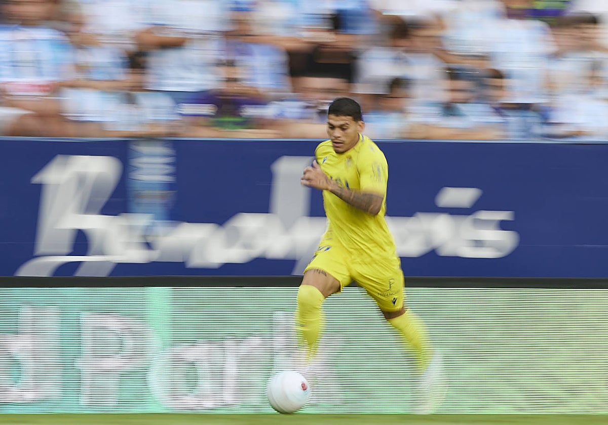 Brian Ocampo, en una carrera inútil en La Rosaleda.