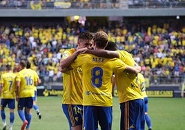 Cádiz, territorio prohibido para el Huesca