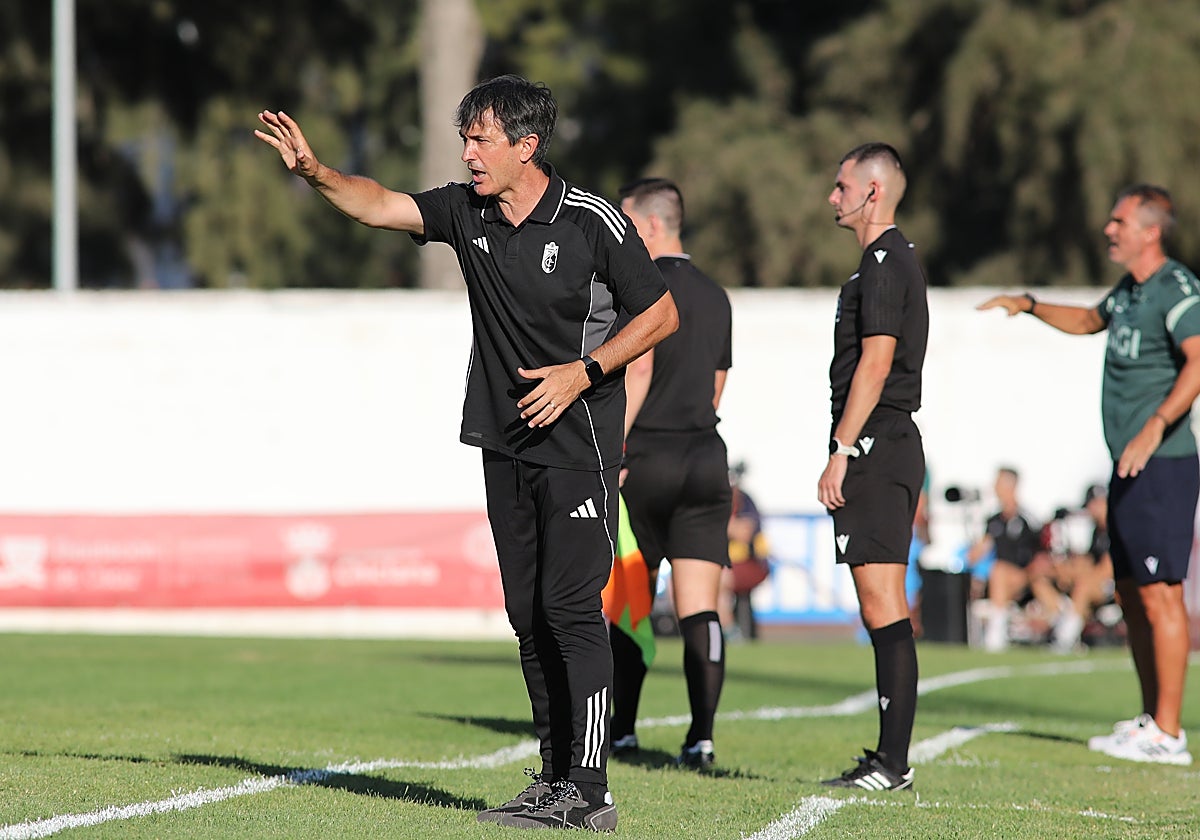 Pacheta, entrenador del Granada.