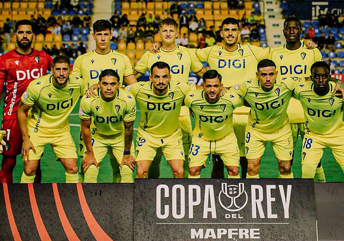 El once titular del Cádiz CF en la Copa del Rey ante el UCAM.
