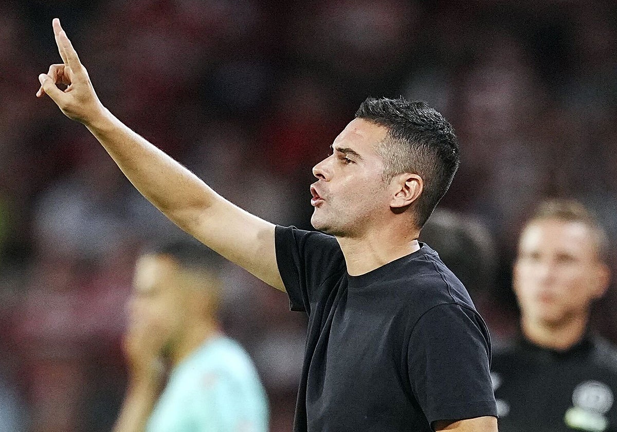 Fran Justo ya no es el entrenador del CD Mirandés.